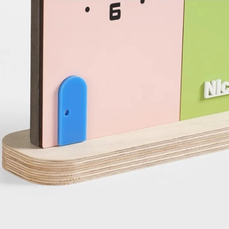 Notta Clock
